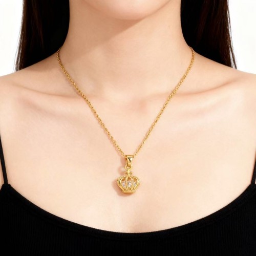 Korean Version Gold Luxury Diamond Necklace for Women Fashion Queen Crown Pendant Necklace Internet Celebrity High-end Collarbone Chain Wholesale