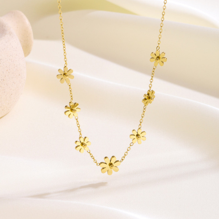 Korean Version Niche Design Chanel Style Titanium Steel Necklace for Women 18K Gold Plated Small Flower Daisy Bracele...