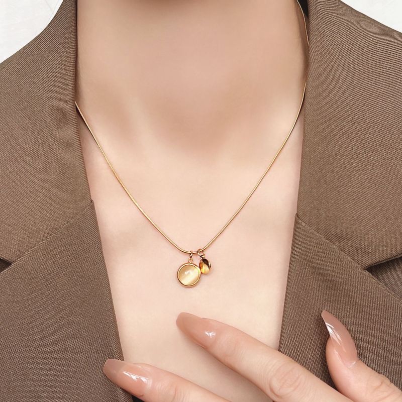 Titanium Steel Necklace 2023 New Women's Summer Trendy Jewelry Non-Fading Titanium Steel Round Pendant Collarbone Chain Simple Elegant