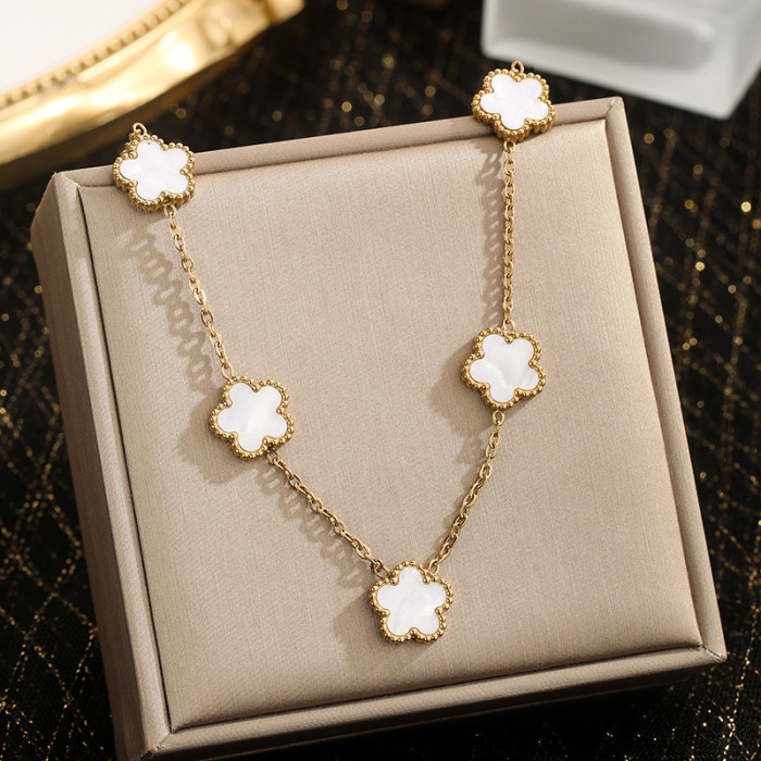 Cross-Border Hot-Selling Five-Leaf Clover Titanium Steel Necklace for Women, High-End Plum Blossom Light Luxury Versatile Collarbone Chain Jewelry Wholesale