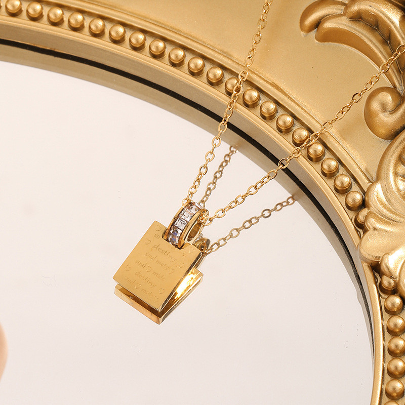 Korean New Letter Square Pendant Love Letter Necklace Collarbone Chain Simple Zircon Round Ring Choker Niche Design Non-Fading