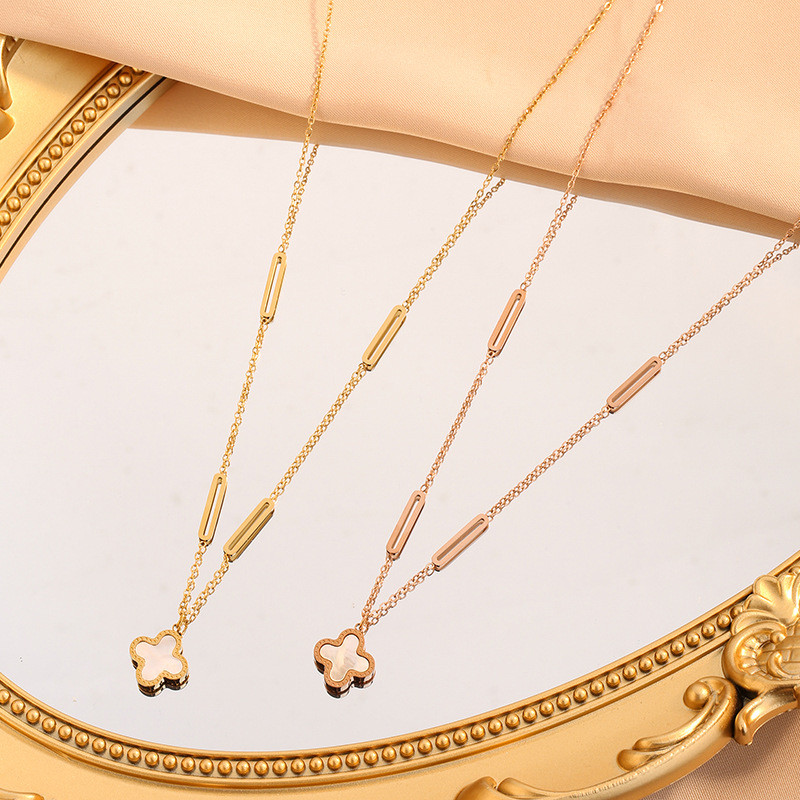 Xiaohongshu Same Style Four-Leaf Clover Titanium Steel Necklace for Women, Light Luxury, Niche Design, Simple and Versatile, High-End Clavicle Chain
