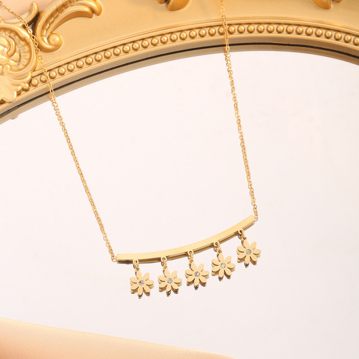 Cross-Border Hot-Selling Titanium Steel Necklace for Women, Fashionable Light Luxury Style, Small Daisy Flower, High-End Design Clavicle Chain Jewelry
