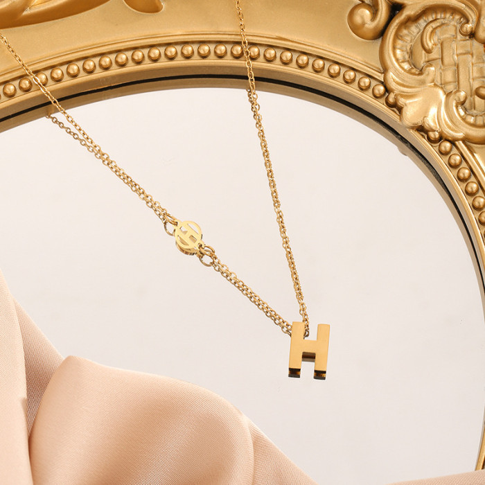 TikTok Hot-Selling Titanium Steel Letter H Necklace for Women, Light Luxury Niche Design Clavicle Chain, Ins Cool Sty...