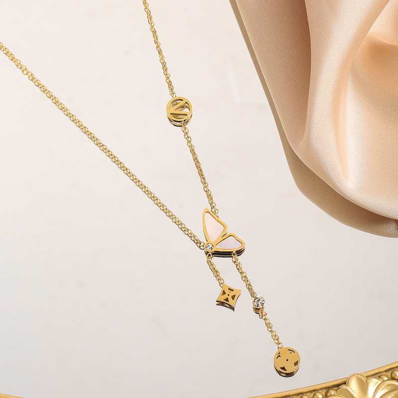 Light Luxury Niche Butterfly Necklace for Women Versatile Choker Elegant Internet Celebrity Simple Pendant Collarbone Chain Elegant Jewelry Wholesale