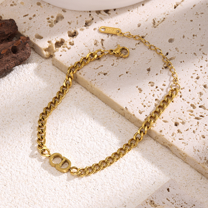 European and American Style Women's Light Luxury Cuban Necklace Stainless Steel Bracelet Niche Geometric Hip-Hop Design Simple Versatile Hand Jewelry
