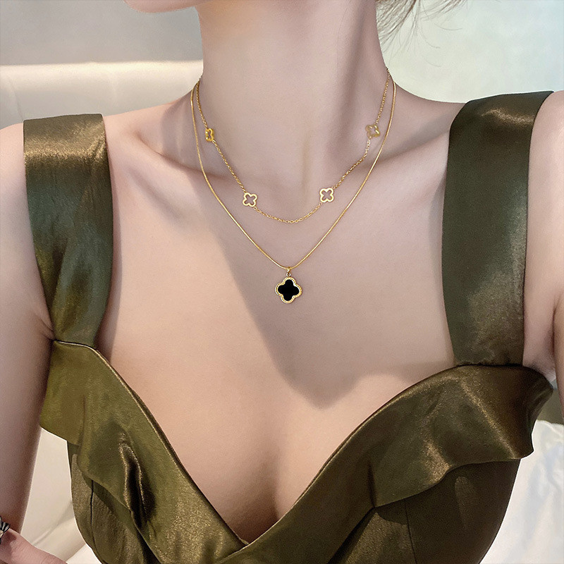 Internet Celebrity Fashion Titanium Steel Hollow Shell Four-Leaf Clover Layered Necklace Round Snake Bone Double Layer Necklace Pendant Factory Wholesale