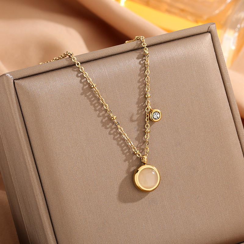 Cat Eye Titanium Steel Necklace for Women Summer Light Luxury Niche Design Sparkling Diamond Clavicle Chain High-end Sense Elegant Socialite Style Choker