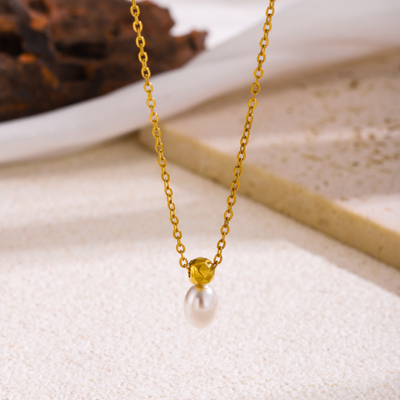 French Retro High-End Niche Exquisite Perfume Bottle Pearl Retro Titanium Steel Necklace Collarbone Chain Women Sweater Chain Accessory