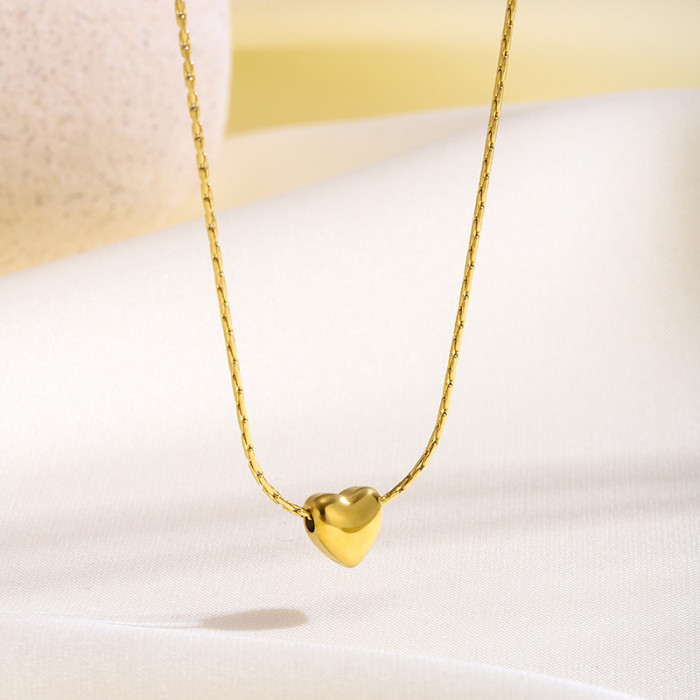 [Heart Series] Cross-Border Hot-Selling Heart-Shaped Stainless Steel Necklace for Women Versatile High-End Gold Peach Heart Collarbone Chain