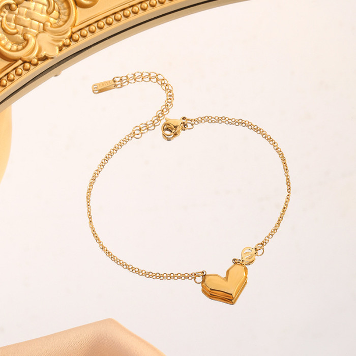 eShengYouYou Titanium Steel Necklace for Women, Three-Dimensional Heart Letter, Non-Fading Collarbone Chain Bracelet Set for Women