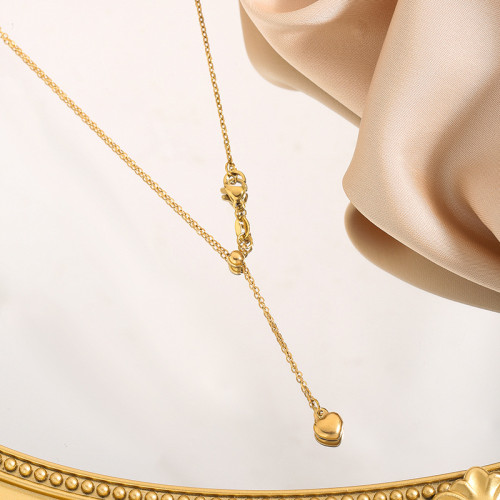 Korean INS Light Luxury Niche High-End Heart Pendant Accessories Wholesale Simple Love Titanium Steel Necklace Women's Jewelry
