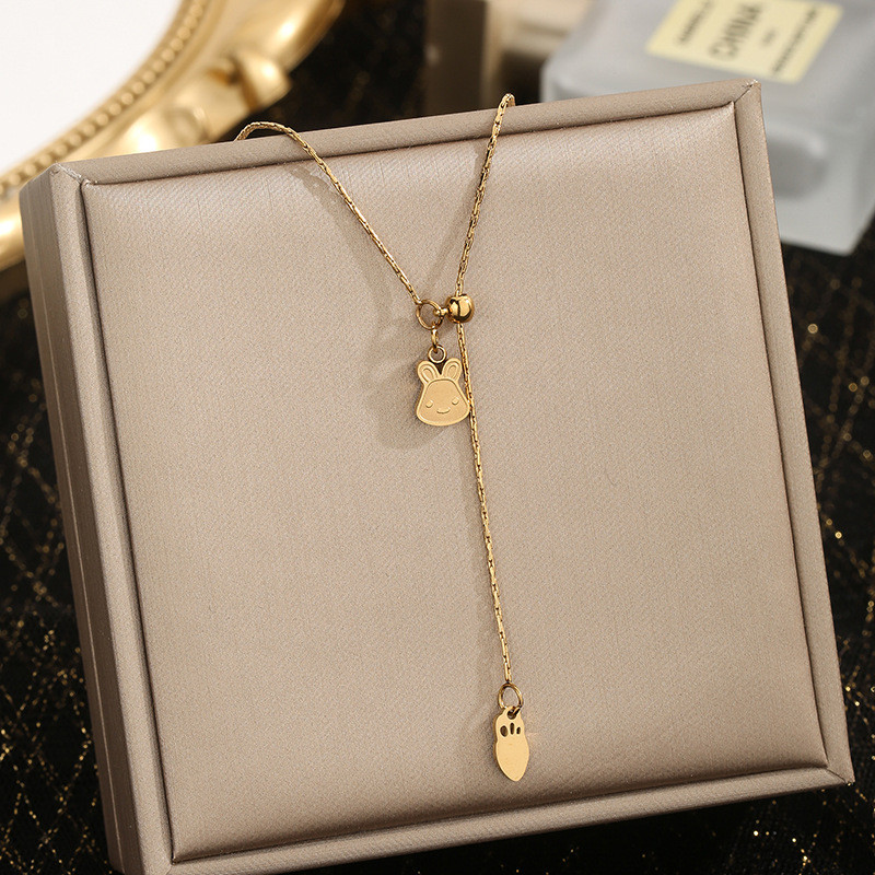 Little Bunny Carrot Pull-out Exquisite Necklace for Women Titanium Steel 18K Gold Plated Niche Simple Elegant Collarbone Chain Accessory