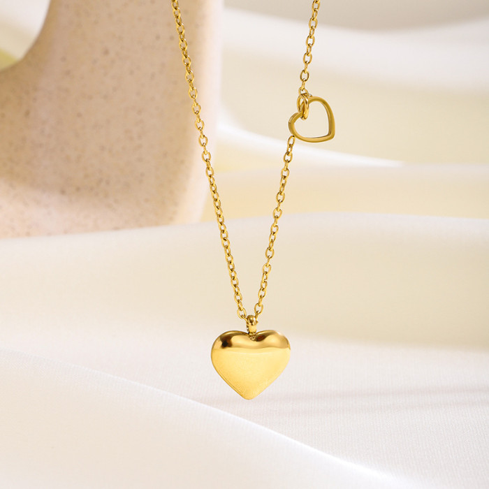 [Heart Series] Cross-Border Hot-Selling Heart-Shaped Stainless Steel Necklace for Women Versatile High-End Gold Peach Heart Collarbone Chain