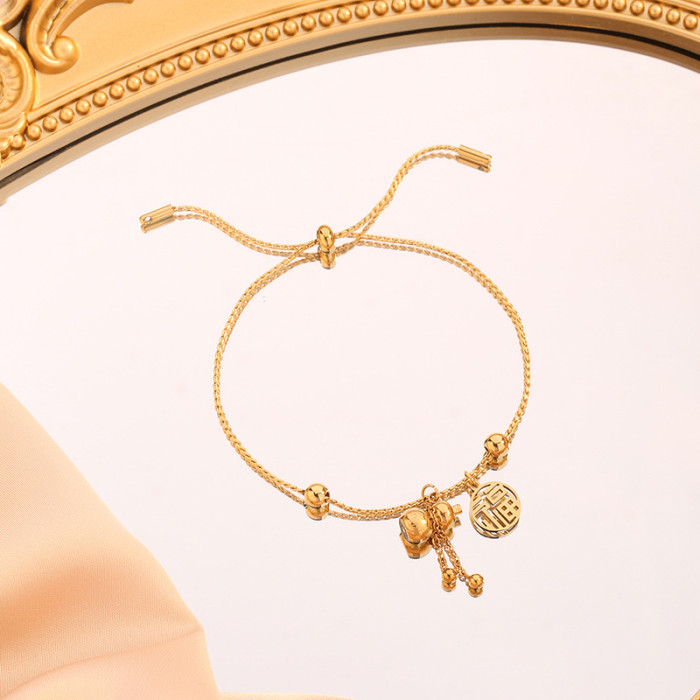 Chaofu Gourd Titanium Steel Necklace for Women, Unique Design, Creative, Non-Fading, Light Luxury Fashion Collarbone...