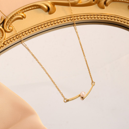 Minimalist Pearl Necklace for Women 2024 New Trendy Summer Collarbone Chain Light Luxury Niche Fashion Jewelry Titanium Steel Accessories