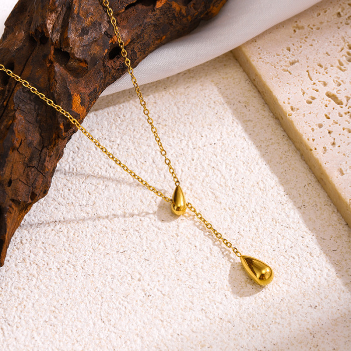 Minimalist Cold Style Water Drop Necklace for Women, Ins Niche K Gold Color, Light Luxury High-end Fashionable Temperament Collarbone Chain