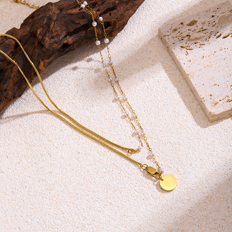 French Style Personality INS Minimalist Elegant Temperament Gentle Snake Bone Chain High Gloss Shell Bead Clip Bead Chain Titanium Steel Necklace for Women