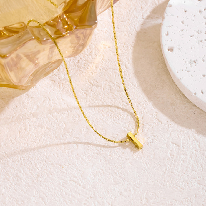 Cross-Border Hot Selling INS Gold 26 Capital English Letters Necklace Piercing Pendant Fine Polished Stainless Steel Necklace
