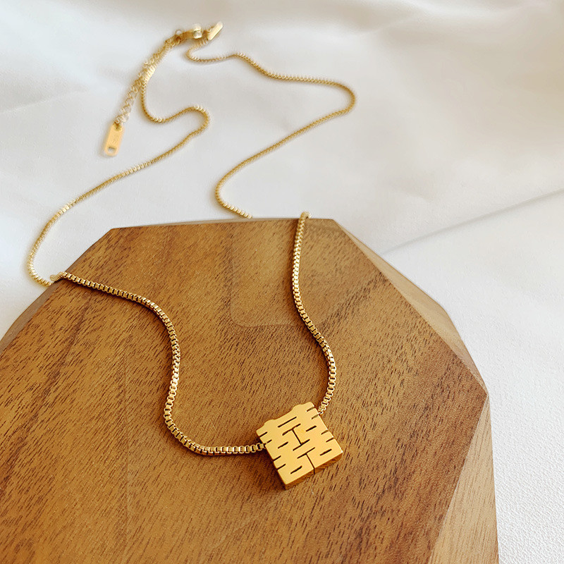 Chinese Style Double Happiness Necklace for Women Titanium Steel Plated with 18K Gold Chinese Style Hollow Square 囍 Character Fortune Pendant Non-Fading