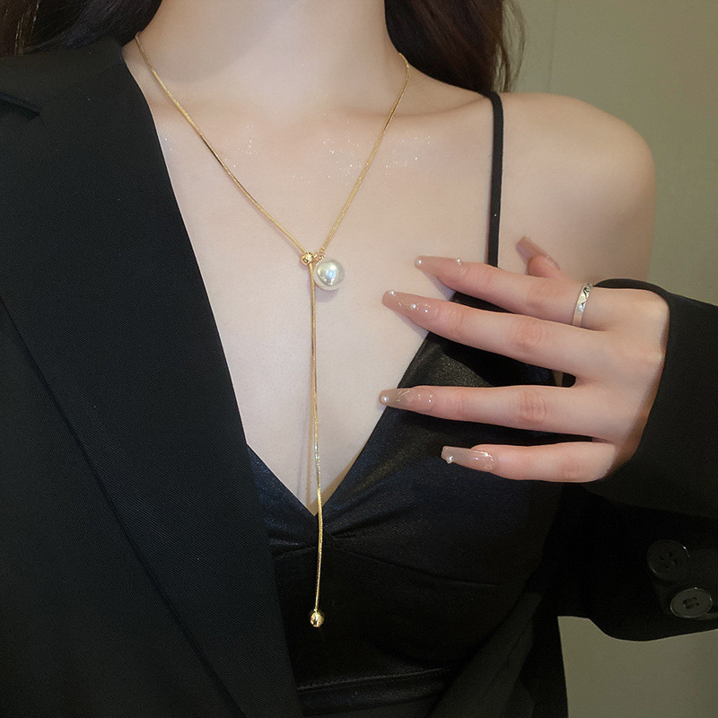 Exquisite Imitation Pearl 2024 New Trend Necklace Long Sweater Chain Pull Decoration Chain Personality Simple Accessory