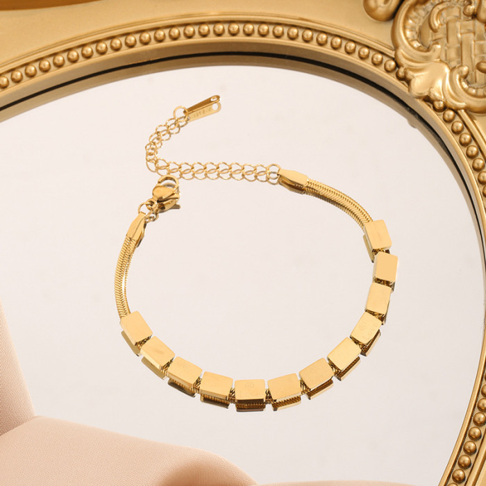 LOVE Square Snake Bone Necklace 2024 New Retro Niche Design High-end Jewelry Titanium Steel Direct From Manufacturer
