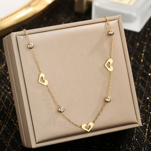 Cross-Border Hot Selling Simple Heart Pendant Necklace with White Diamonds for Women, Versatile Stainless Steel Gold-Plated Necklace Wholesale