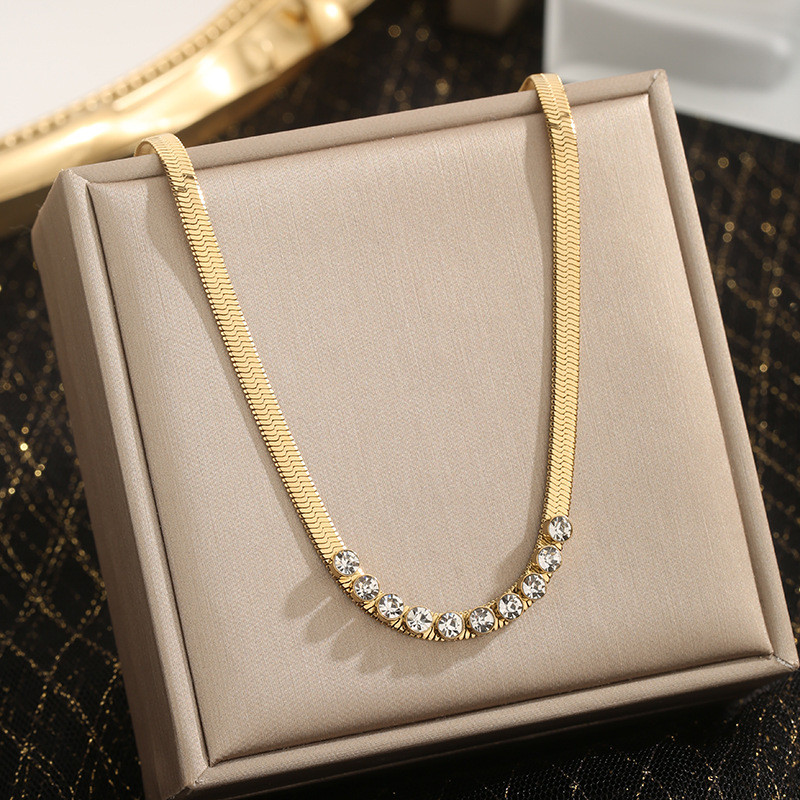 European and American INS Style Elegant Versatile Colorful Diamond Stainless Steel Necklace Niche Design Sense Versatile 18K Gold Snake Bone Chain for Women