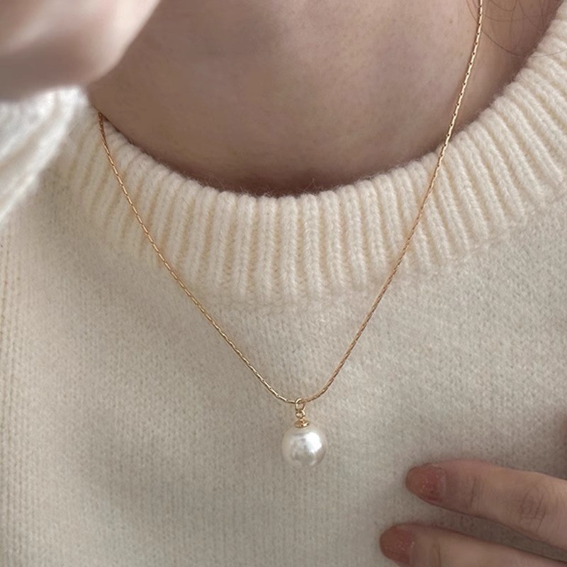 French Style Fashionable Pearl Pendant Necklace for Women, Vintage High-end Simple Commuter Collarbone Chain, Titanium Steel Non-fading Neck Chain