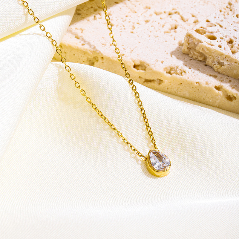 Cross-Border New Simple High-End Inlaid Water Drop Zircon European and American Zircon Pear-Shaped Single Diamond Necklace Simple Collarbone Chain