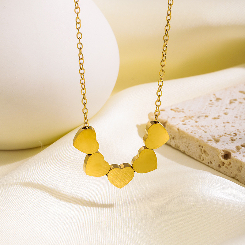 Cross-Border Hot-Selling Fashion Heart Necklace Pendant Elegant Niche Design Stainless Steel Jewelry for Women