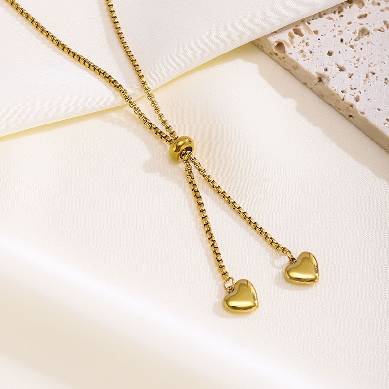 Titanium Steel Necklace for Women Heart Pendant Non-Fading Personalized Simple Collarbone Chain Niche Design High-End Jewelry