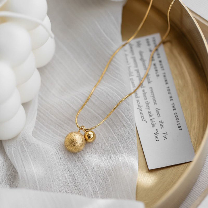 New Simple Matte Ball Small Gold Ball Titanium Steel Necklace for Women, Niche Design Sense Collarbone Chain, Non-Fad...