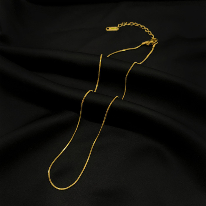 Style Stainless Steel Round Snake Bone Necklace Vacuum Electroplating Furnace 18K Clavicle Chain New in Stock Factory...