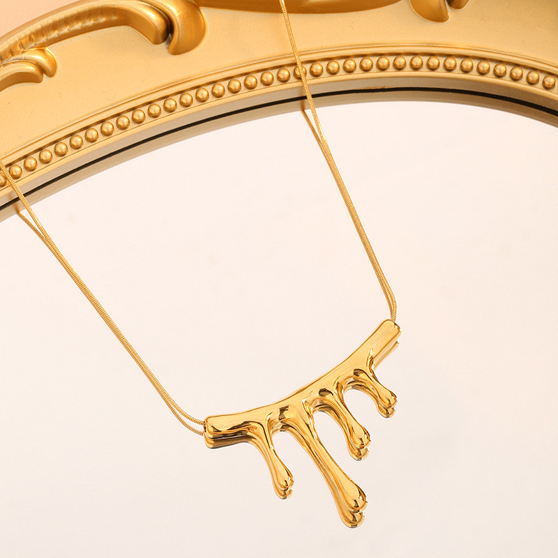European and American INS Style Personality Stainless Steel Lava Water Drop Necklace 18K Gold Non-Fading Light Luxury Collarbone Chain Sweater Chain Wholesale