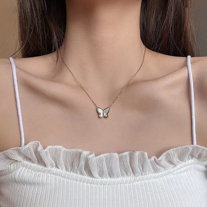 Titanium Steel Necklace for Women, Ins Style, Vintage Elegant White Shell Butterfly Collarbone Chain, Unique Non-Fading Jewelry Wholesale