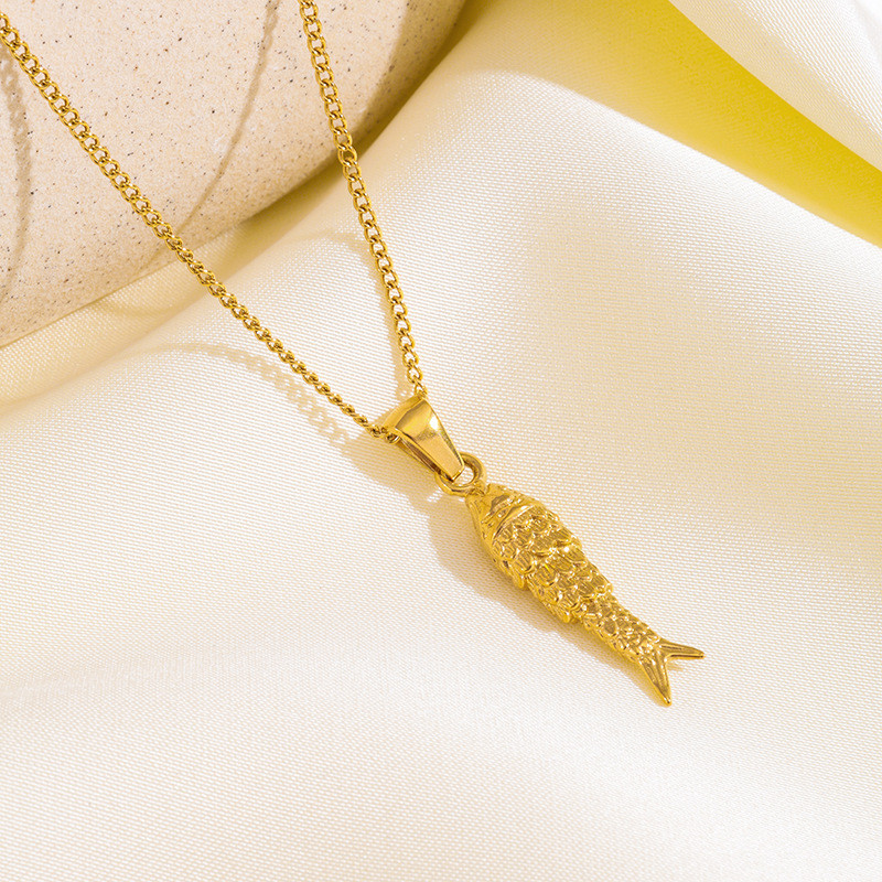 Cross-Border Hot-Selling Exquisite Light Luxury High-End Gold Lucky Koi Fish Design Necklace for Women Versatile Jewelry