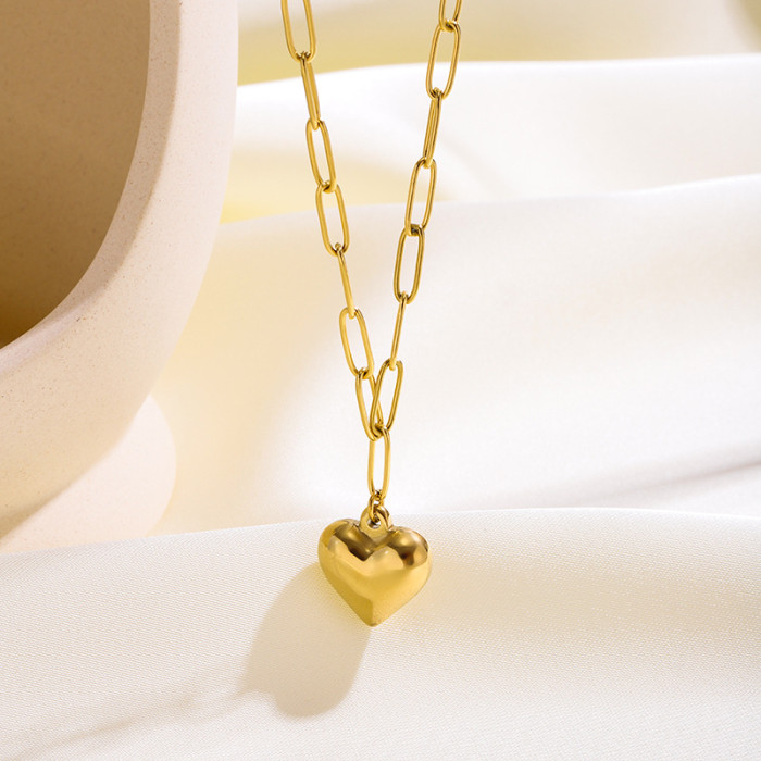 [Heart Series] Cross-Border Hot-Selling Heart-Shaped Stainless Steel Necklace for Women Versatile High-End Gold Peach Heart Collarbone Chain