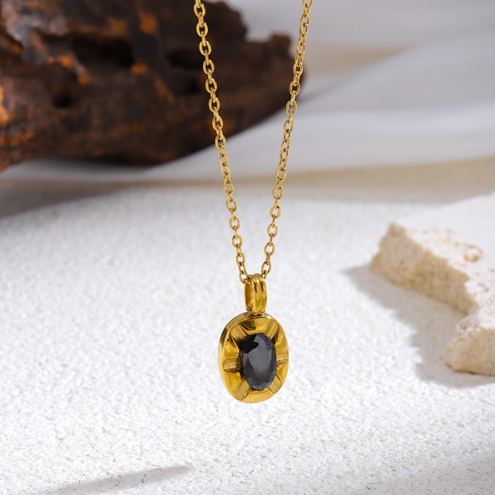 French Style Elegant Black Diamond Vintage INS Style Collarbone Chain Bath Wearable Versatile Layered Design 18K Plated Necklace