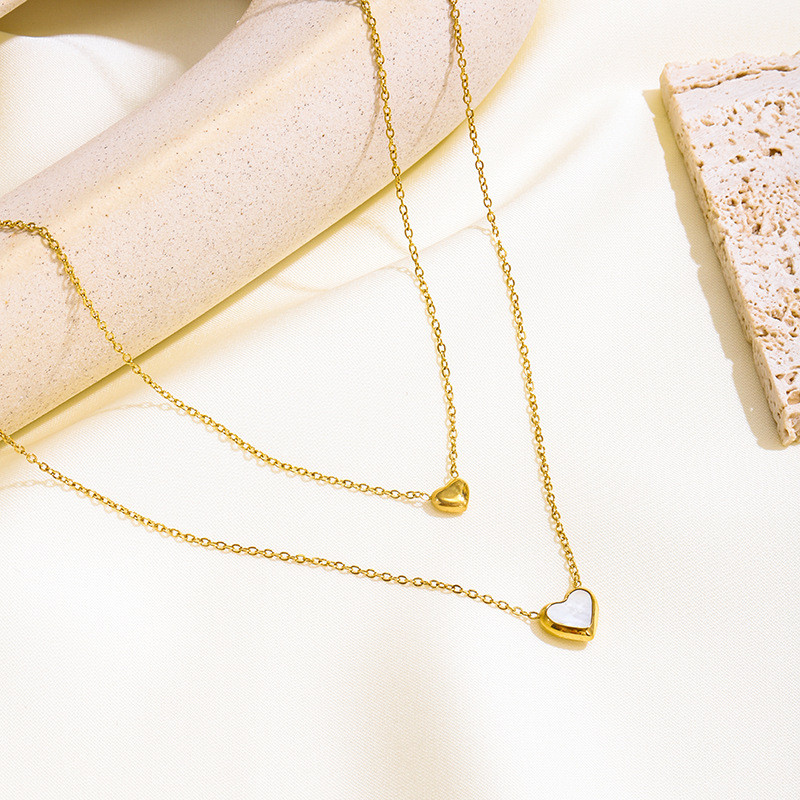 Stainless Steel Versatile Heart Necklace for Women Double Heart Pendant White Shell Collarbone Chain Electroplated 18k Gold Non-Fading Wholesale
