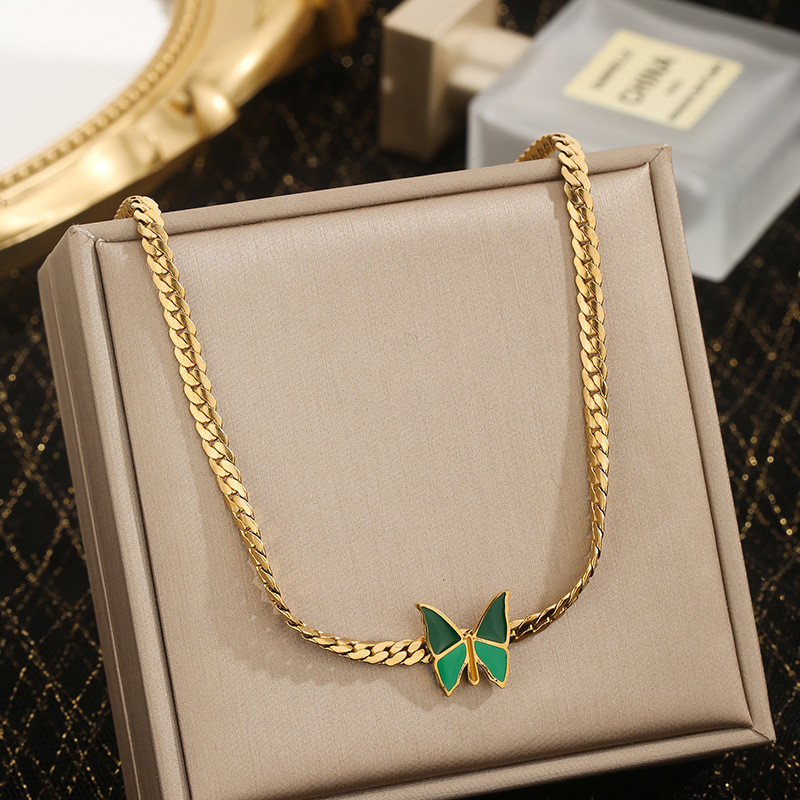 European and American Cross-Border Titanium Steel Green Butterfly Necklace for Women, Simple Fashion Light Luxury Fairy Style Exquisite Collarbone Chain Women's Jewelry