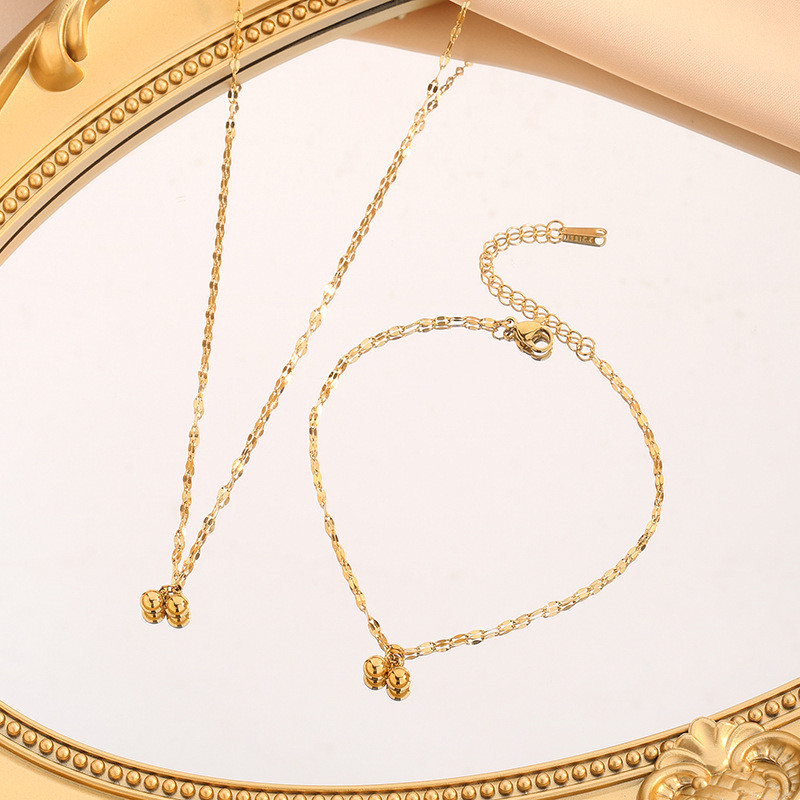 2024 New Double Small Ball Starry Sky Titanium Steel Bracelet for Women, Mori Style, Simple Niche High-end Feel, Internet Celebrity Collarbone Chain