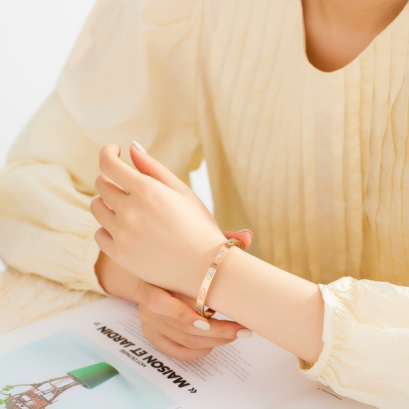 European and American Cross-Border Amazon New Devil's Eye Simple Personality Ins Style Elegant Titanium Steel Trendy Colorful Diamond Bracelet