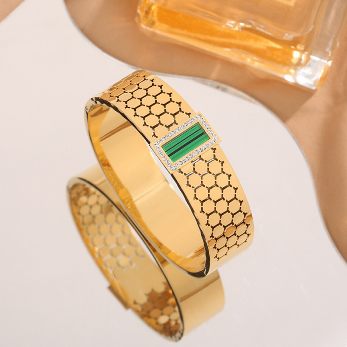 French Court Style Retro Titanium Steel Gold-Plated Bracelet Geometric Honeycomb Texture Personalized Inlaid Design Jewelry Wholesale