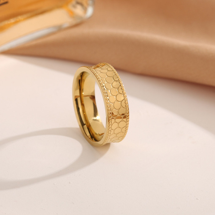 Dragon Scale Honeycomb Titanium Steel Ring for Women, Sparkling Fashion Ring, Fish Scale Design, 18K Gold Color, Wash...
