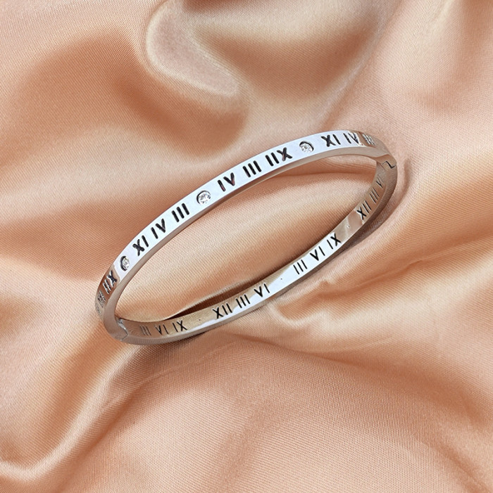 TikTok Hot-Selling Niche Design Titanium Steel Roman Numeral Stone-Studded Bracelet for Women, Light Luxury High-En...