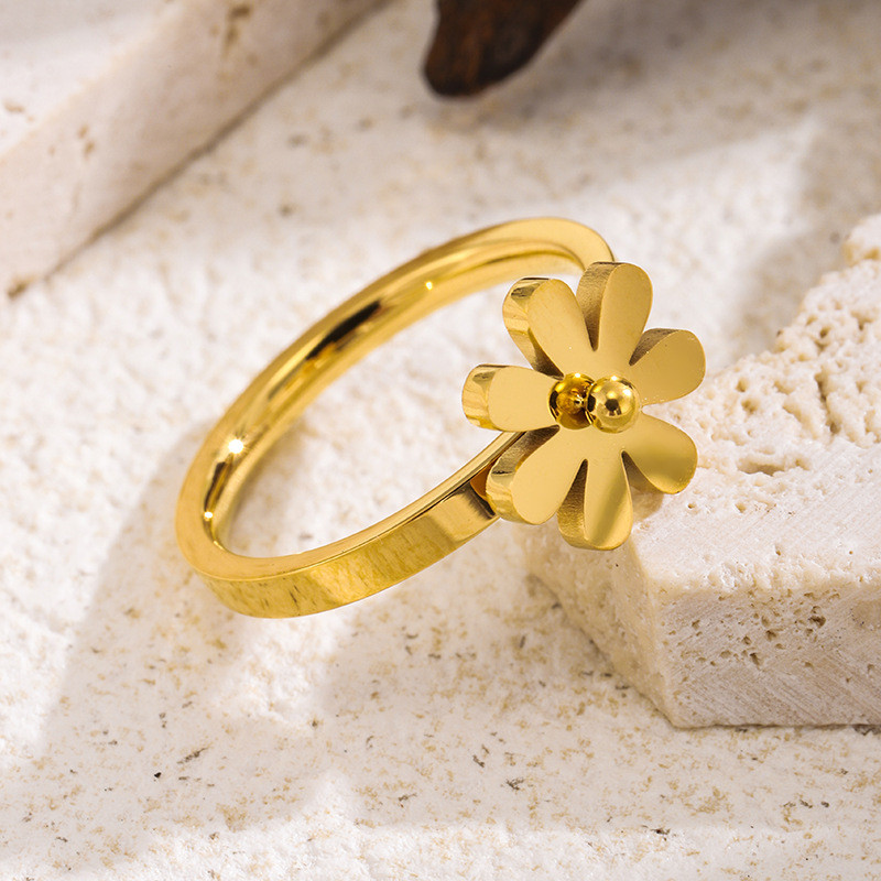 European and American Cross-Border Hot Sale Personality Fashion Daisy Flower Stainless Steel Ring for Women Light Luxury Versatile Trendy Ring