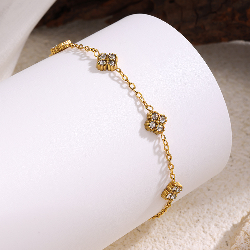 European and American Cross-Border Fashion Retro Diamond-Studded Four-Petal Flower Accessories Stainless Steel Bracelet for Women Light Luxury Versatile Trendy Jewelry