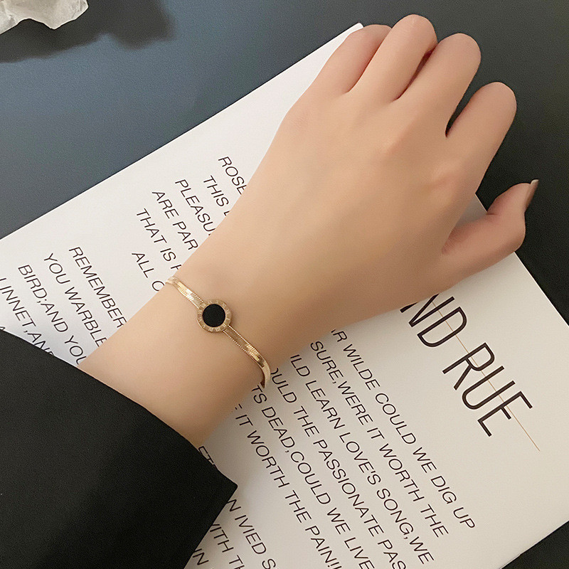 Light Luxury Fashion Titanium Steel Gold-Plated Versatile Flat Snake Chain Roman Numeral Bracelet Elegant Fashion Versatile Bracelet