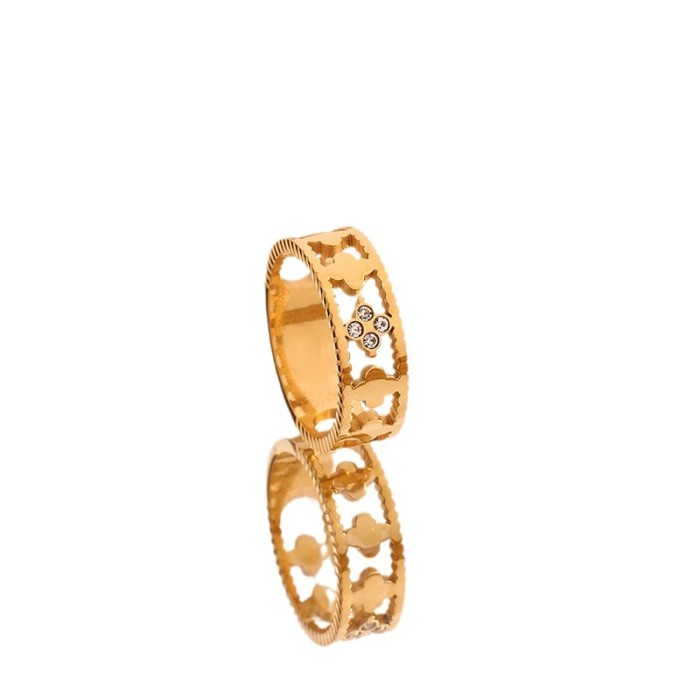 Hot-Selling Trendy Fashion Hollow Four-Leaf Clover Titanium Steel Ring for Women with Stone-Inlaid, Unique Fresh S...